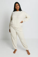 Shanaya - Height: 5'10 | Wearing Size 18 Tall