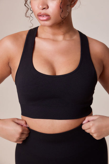 Curve Sculpt Seamless Sports Bra - Black