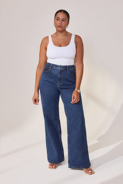 Simone - Height: 5'6 | Wearing Size 42 Tall