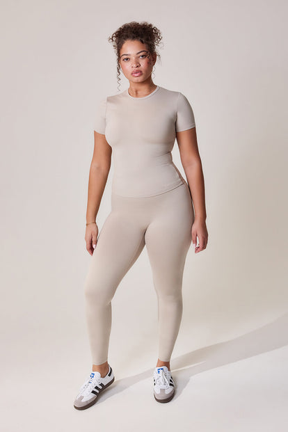 Curve Ultimate Everyday T-shirt - Oatmeal Beige