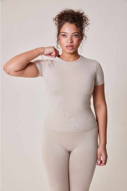 Curve Ultimate Everyday T-shirt - Oatmeal Beige