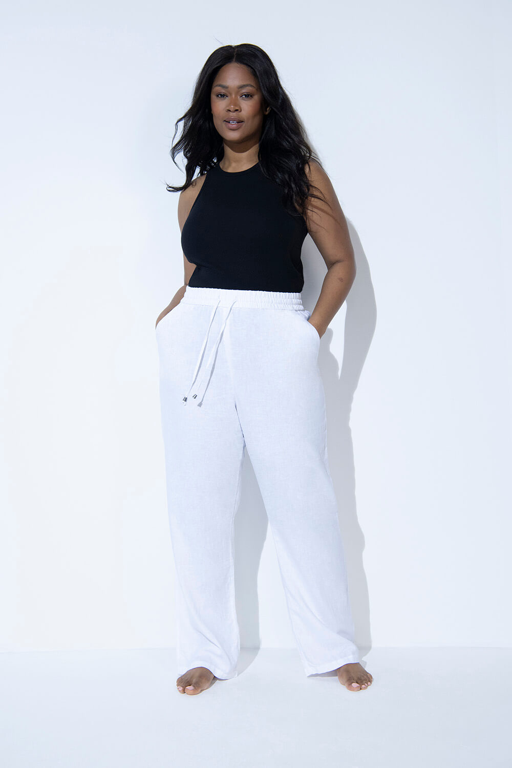 Rose - Height: 5'10 | Wearing Size 18 