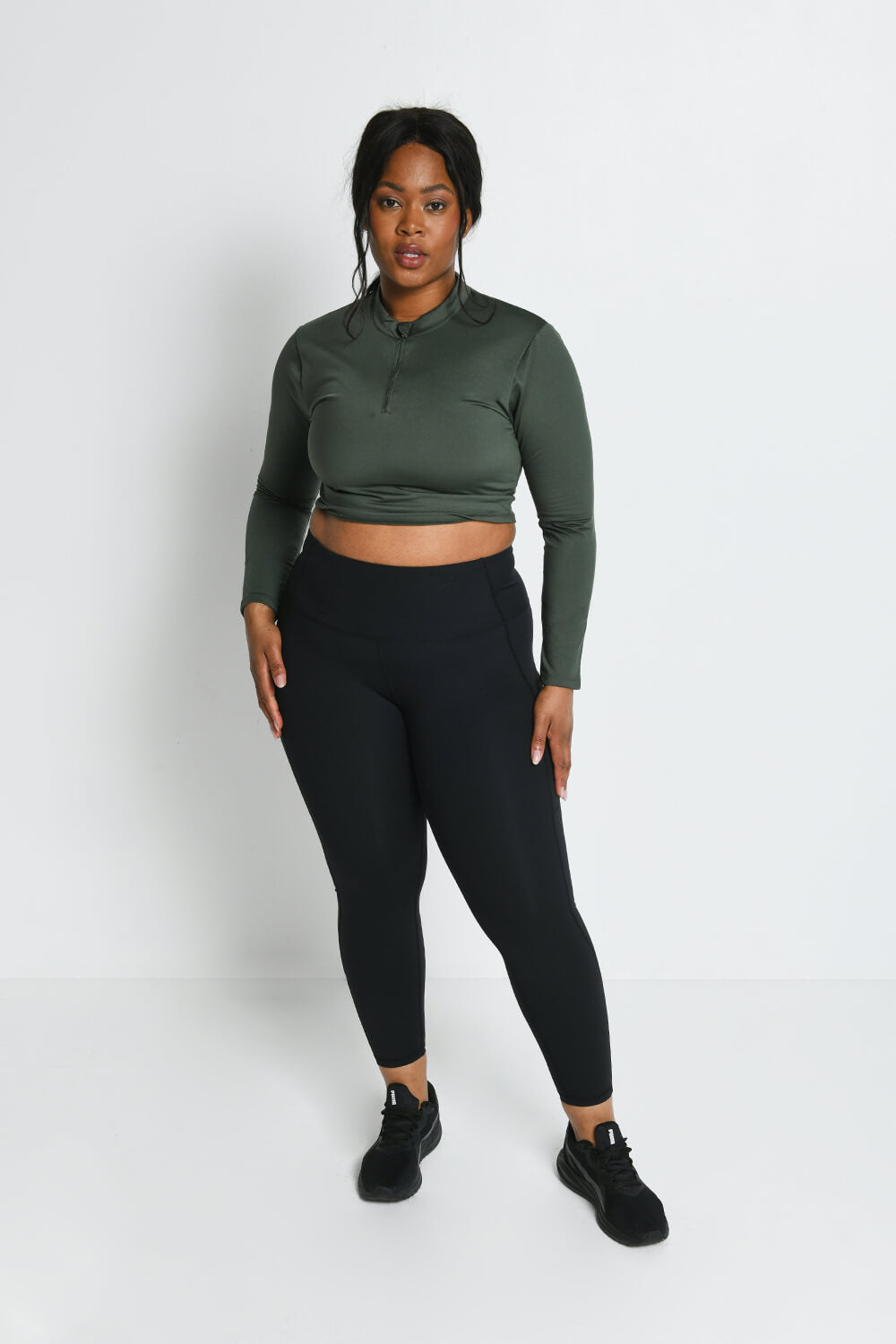 Rose - Height: 5'10 | Wearing Size 18 Tall