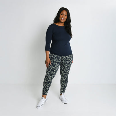 files/C_EverydayHighWaistedLeggings_NavyGreenFloral_1.jpg