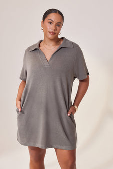 Simone - Height: 5'6 | Wearing Size 42 Tall