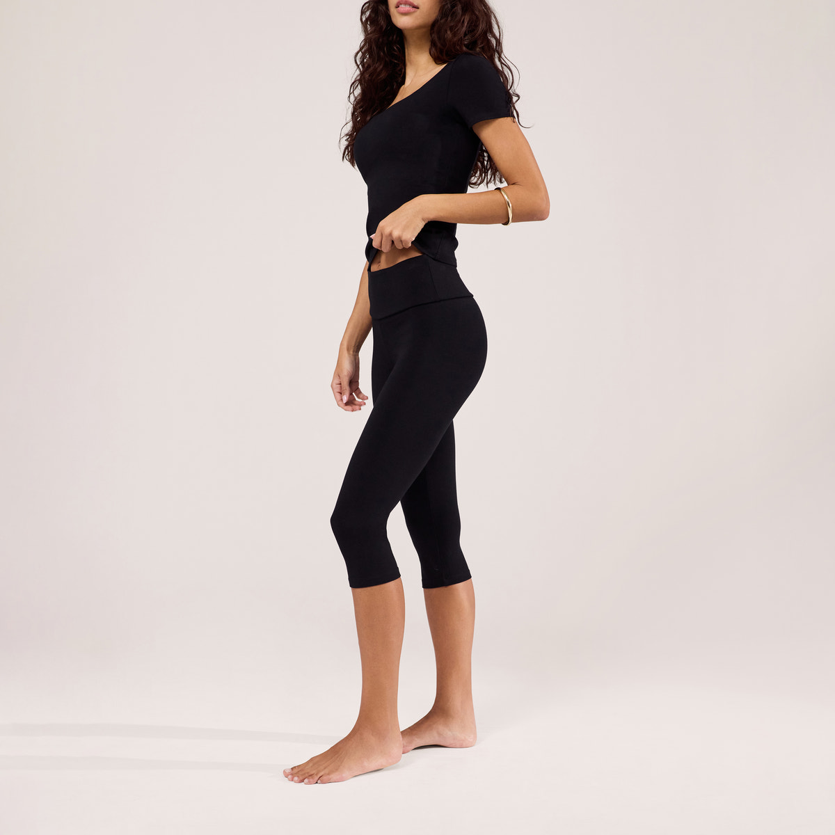 Capri Lightweight Leggings - Black