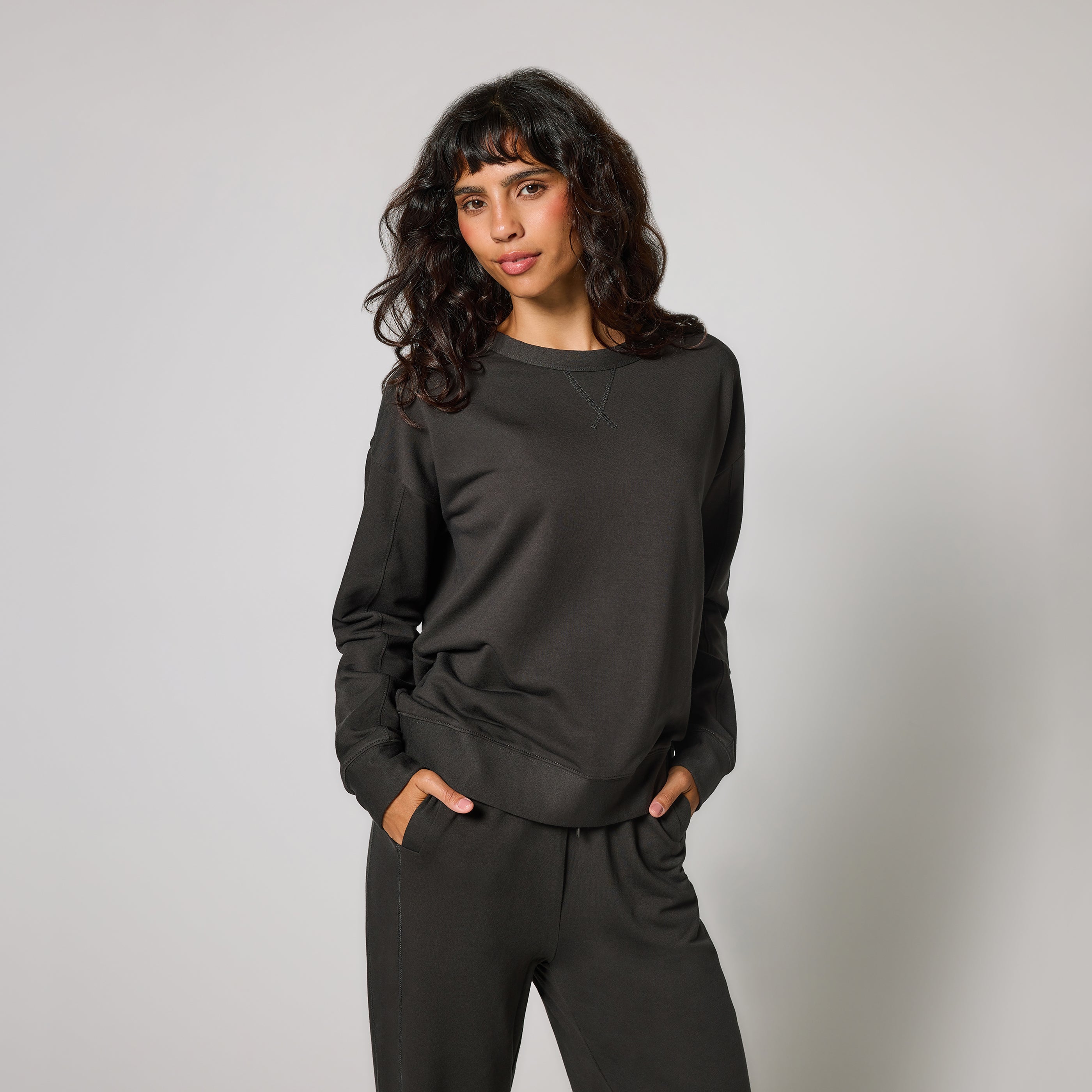 Luxe Lounge Sweatshirt - Black Coffee
