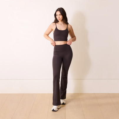files/RevitaliseFlares_BlackCoffee_Womens_5.jpg