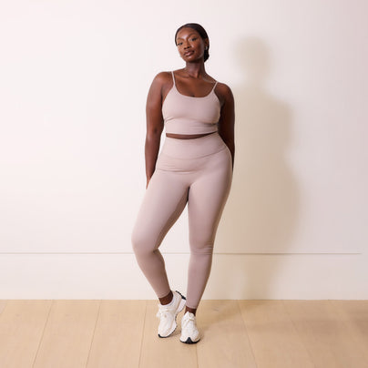 files/RevitaliseLeggings_Clay_Curve_6_343c2f1b-2125-440f-ae16-e55e002c45ab.jpg