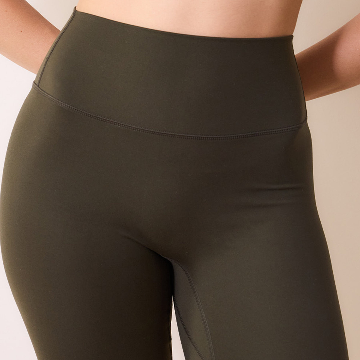 24/7 Revitalise Cycling Shorts - Deep Olive