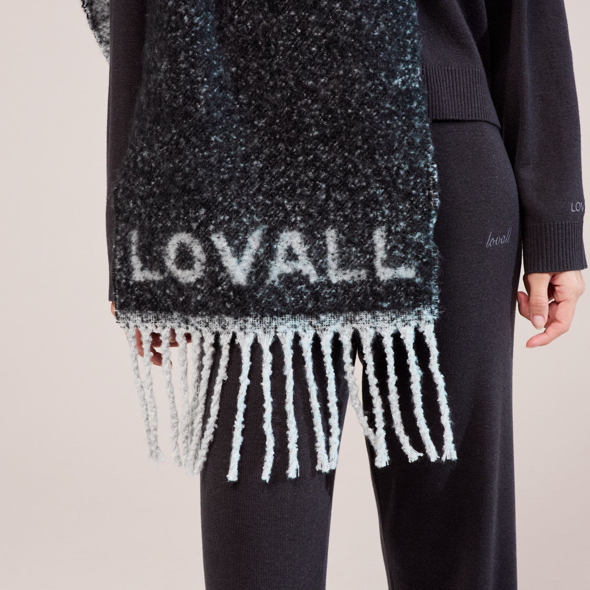 Woven Scarf - Black