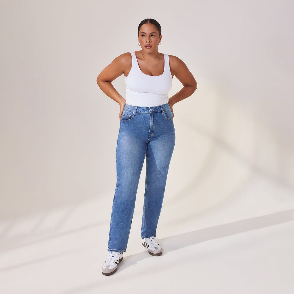 Straight Jeans - Mid Blue