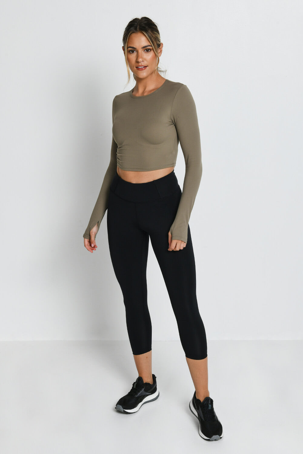 Meg - Height: 5'9 | Wearing Size 8 