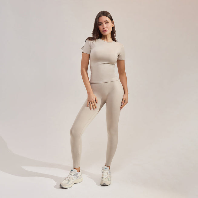 files/W_UltimateEverydayLeggings_OatmealBeige_1_6f9d7fb9-dbdc-4e99-9762-30e84e1fde3a.jpg