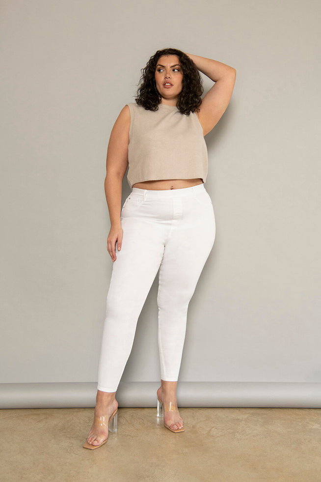 products/013_NEW_JEGGINGS_WHITE_008.jpg