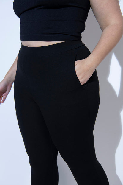 Curve Crop Stretch Trousers - Black