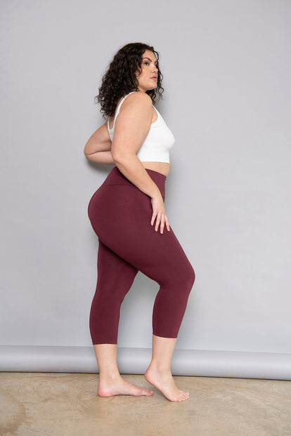 Curve Cropped Lightweight Leggings - Burgundy