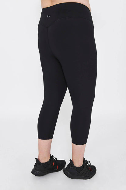 Curve Focus Cropped High Waisted Sports Leggings - Midnight Black