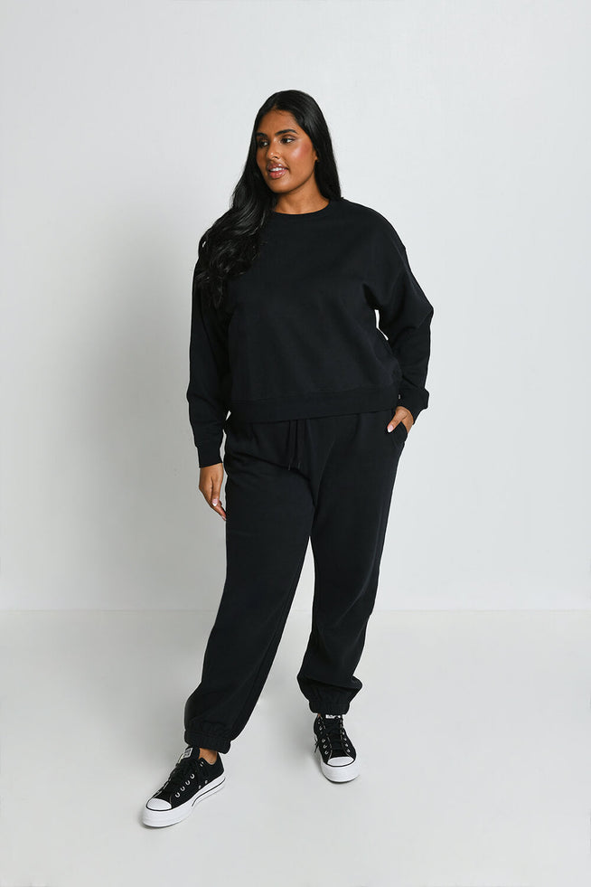 Curve Everyday Comfy Sweatshirt - Black