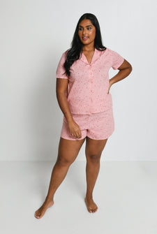 Shanaya - Height: 5'10 | Wearing Size 18 Tall