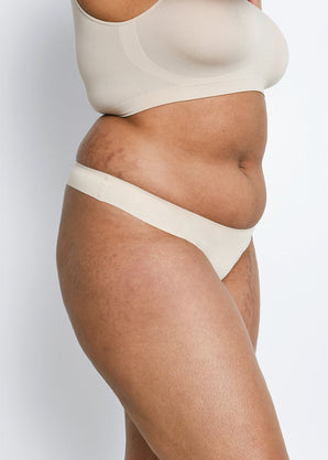 Curve Seamless Thongs 3 Pack - Beige