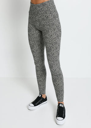 Everyday High Waisted Leggings - Leopard Print