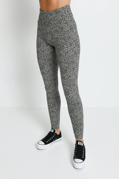 Everyday High Waisted Leggings - Leopard Print